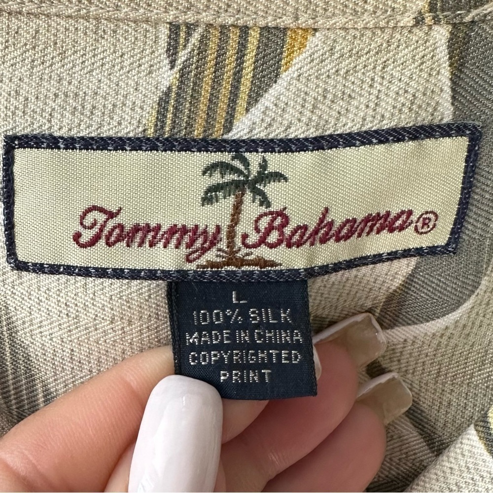 Tommy Bahama Floral Shirt - Picture 5 of 7